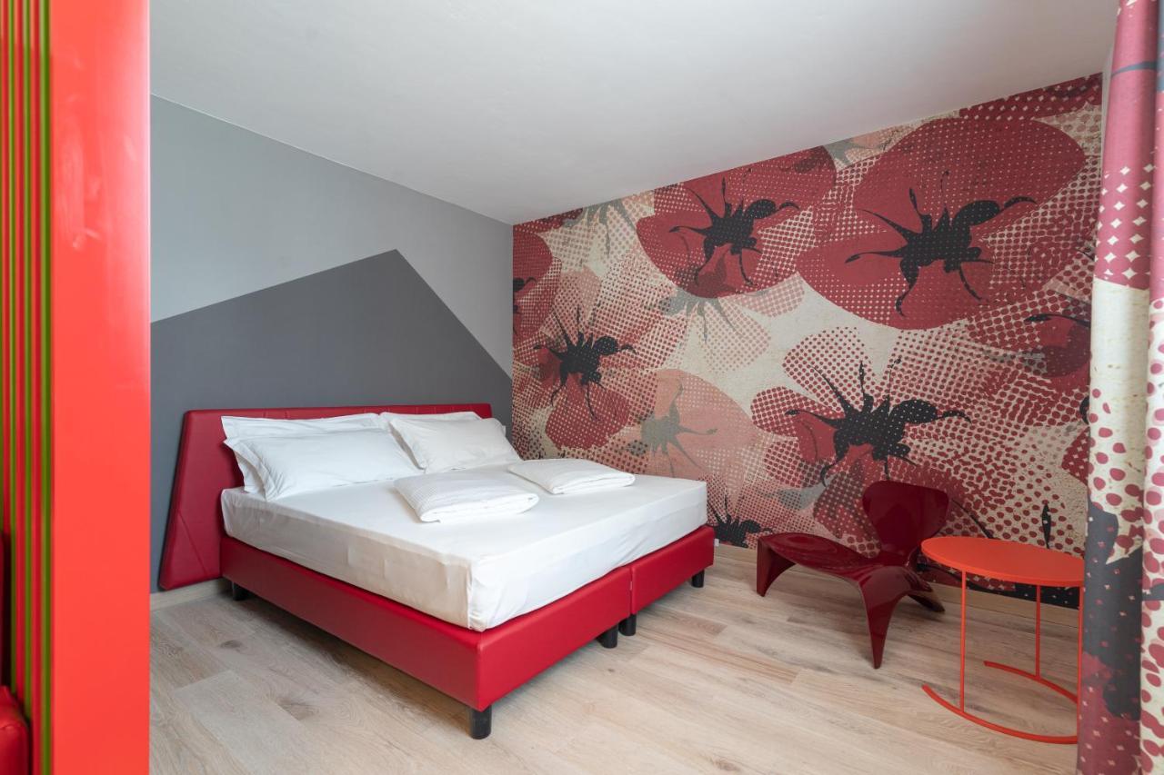Lillil - Popping Holiday Riva del Garda Kamer foto